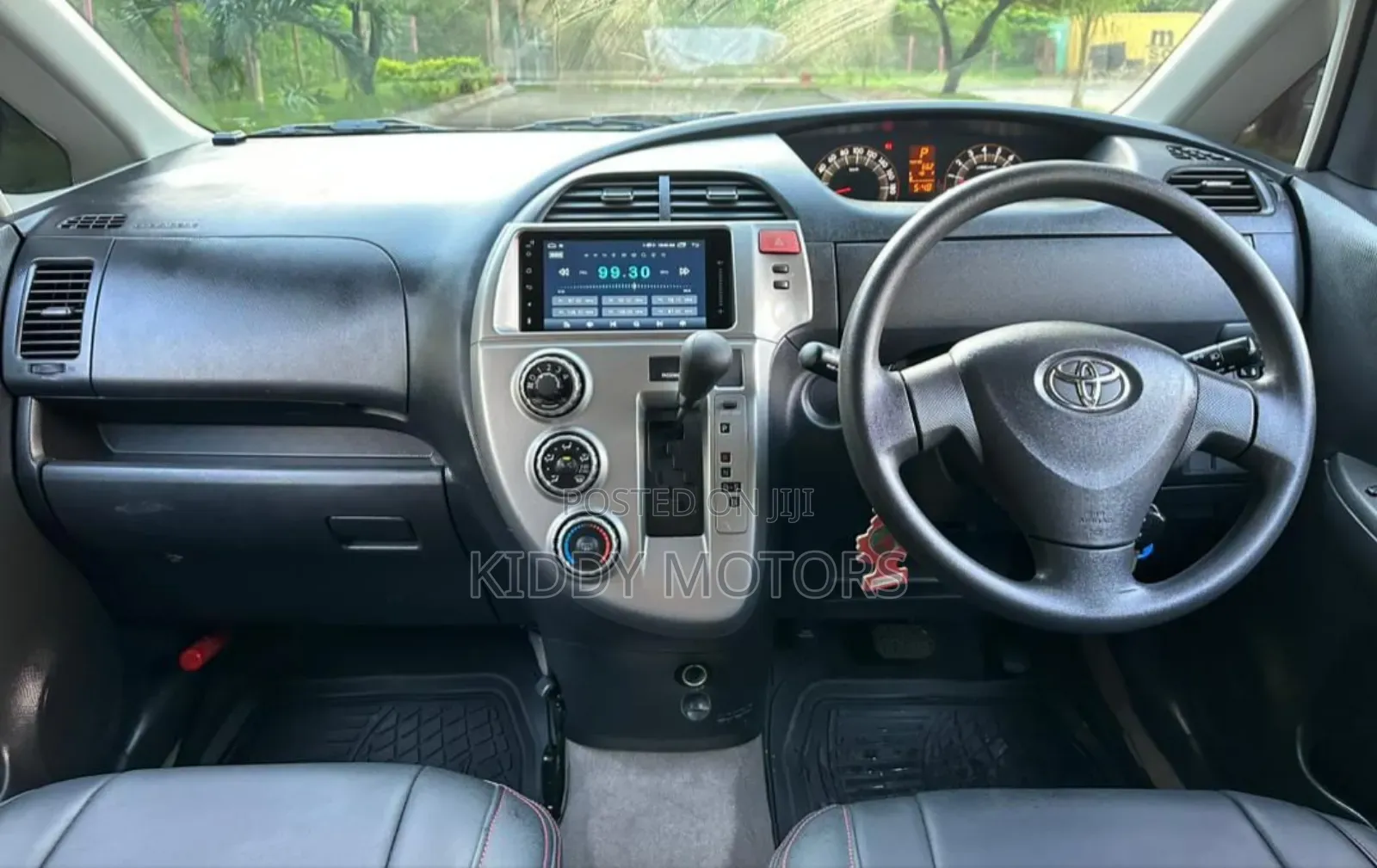 Toyota Ractis 2007 Pearl