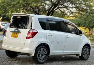 Toyota Ractis 2007 Pearl