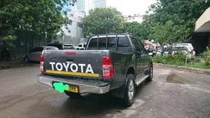 Toyota Hilux 2018 Gray