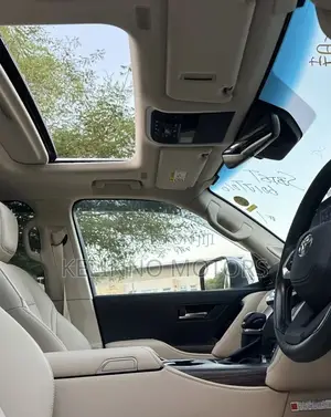 Toyota Land Cruiser 2023 White