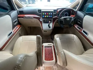 Toyota Alphard 2010 White