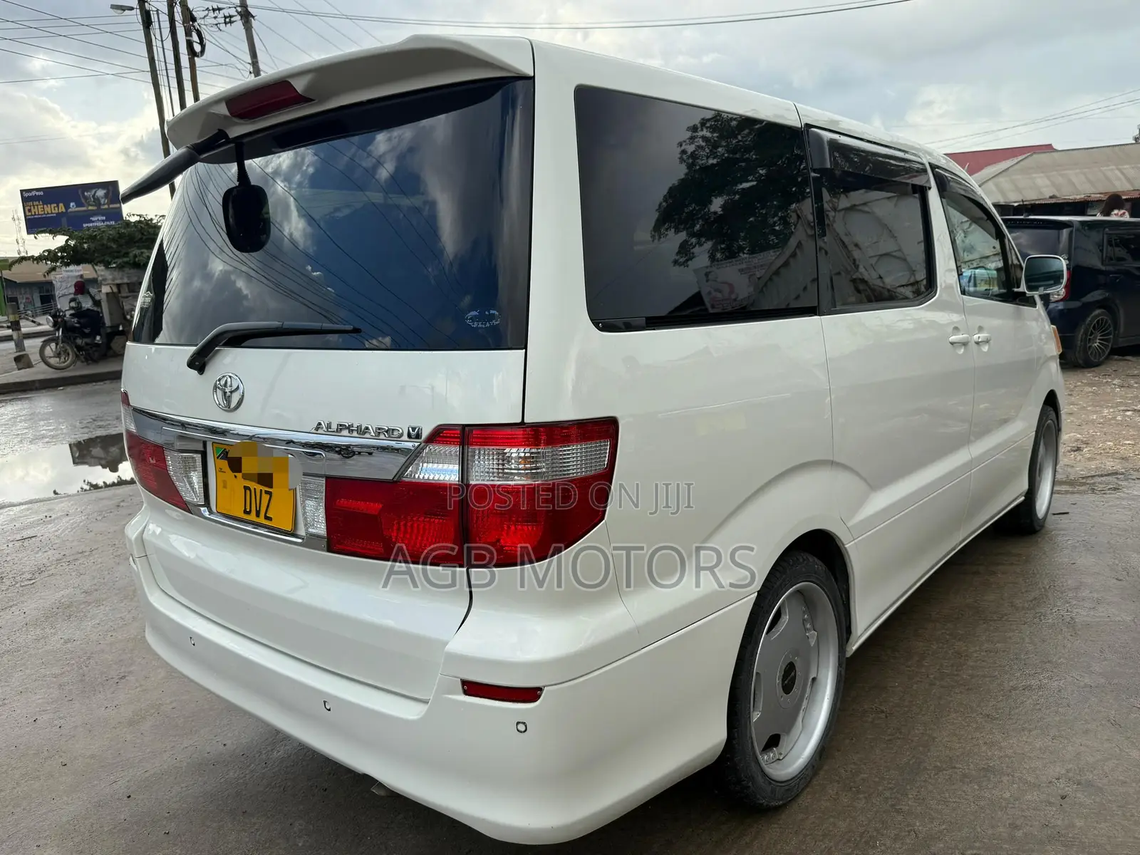 Toyota Alphard 2005 White