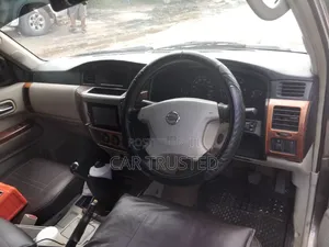 Nissan Patrol 4.8 GRX 2005 Green