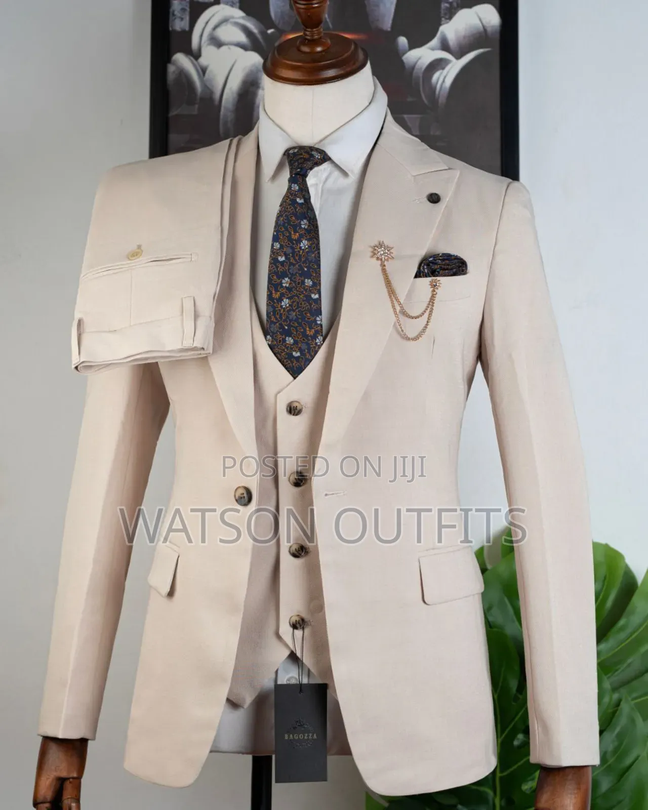 Men's Milk Like Colour Suits With Trendy Look