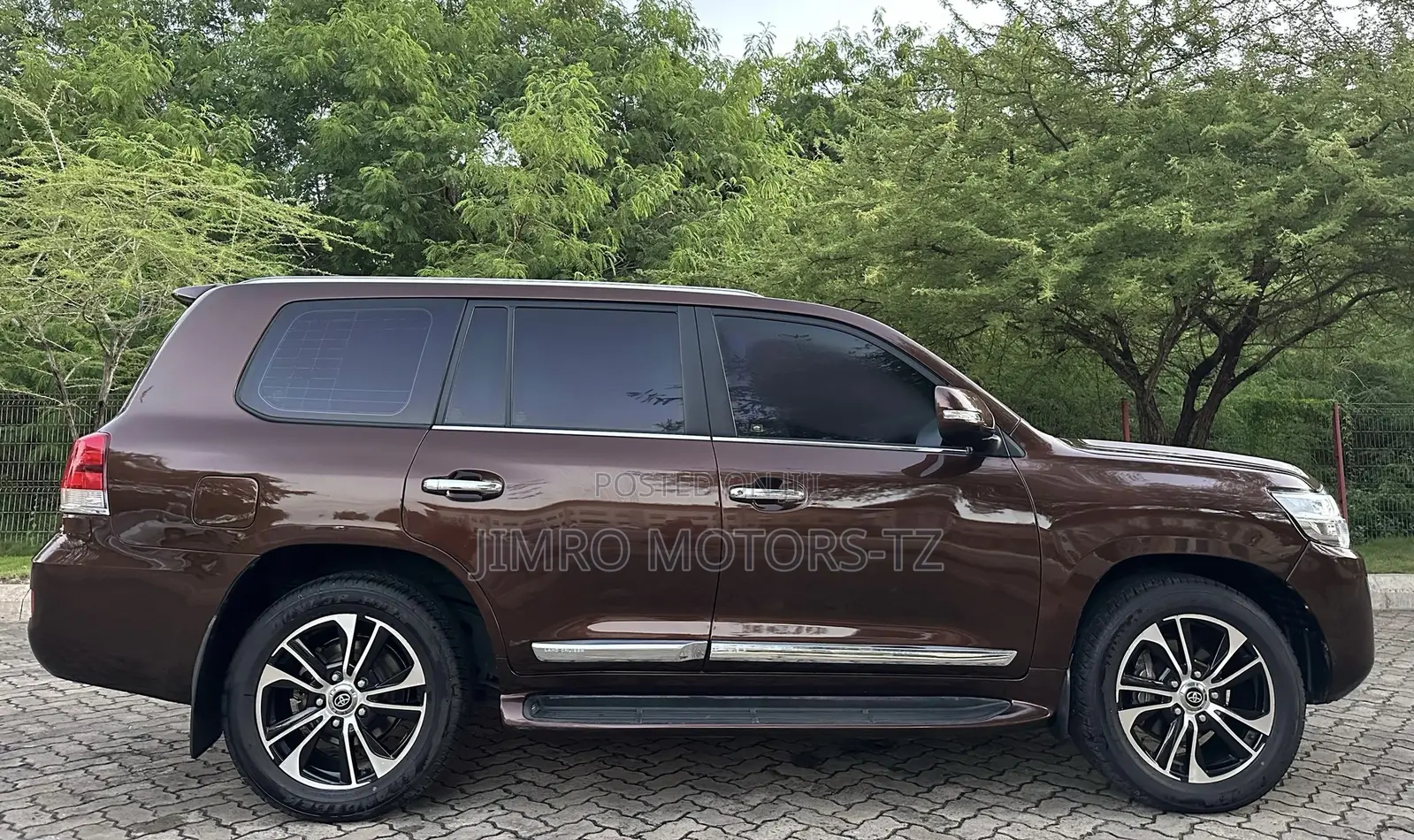 Toyota Land Cruiser 2015 Purple