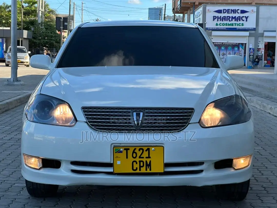 Toyota Mark II 2002 White