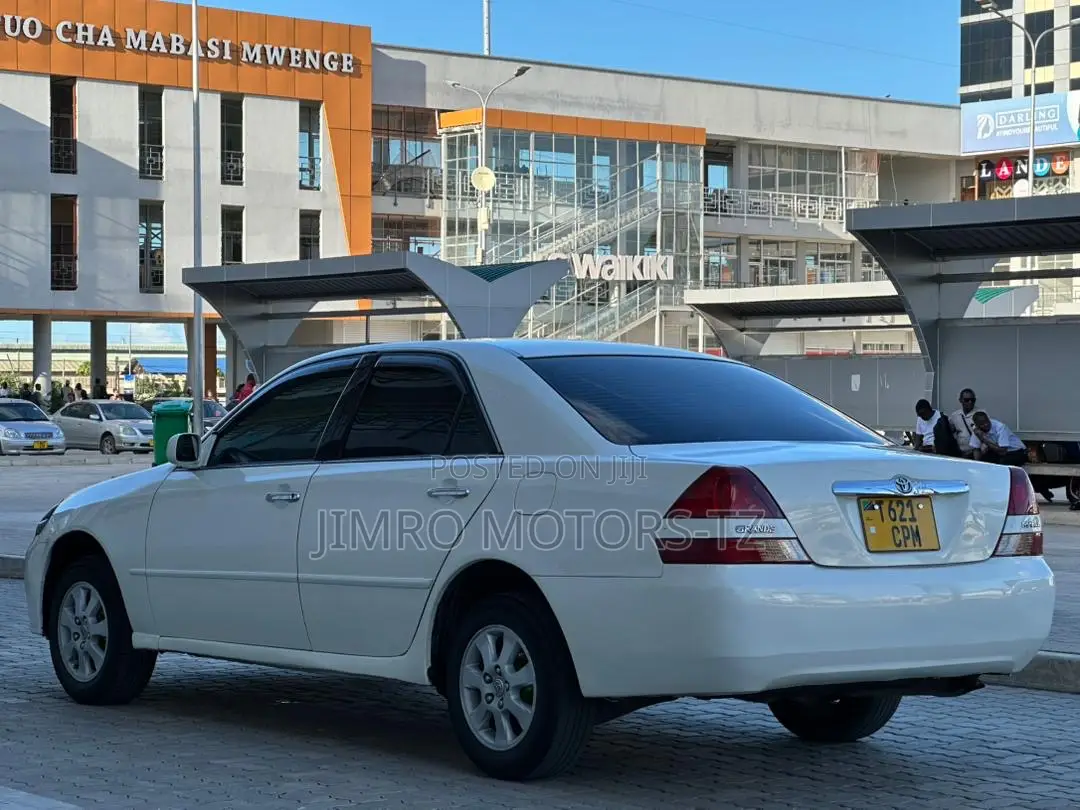 Toyota Mark II 2002 White