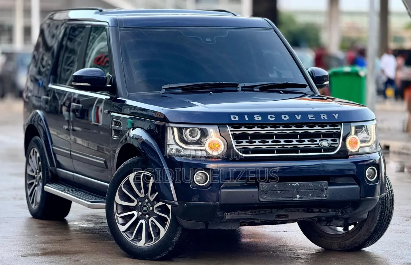 Land Rover Discovery 2014 Blue
