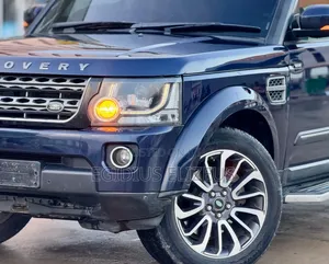 Land Rover Discovery 2014 Blue