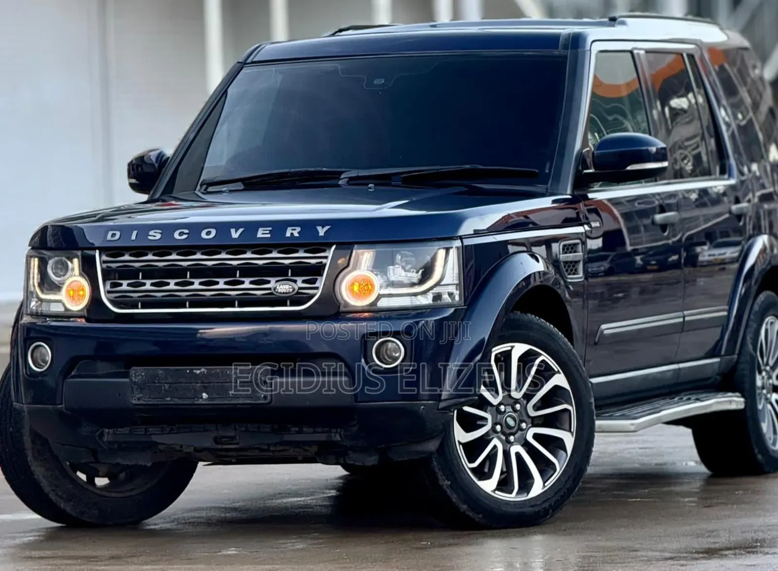 Land Rover Discovery 2014 Blue