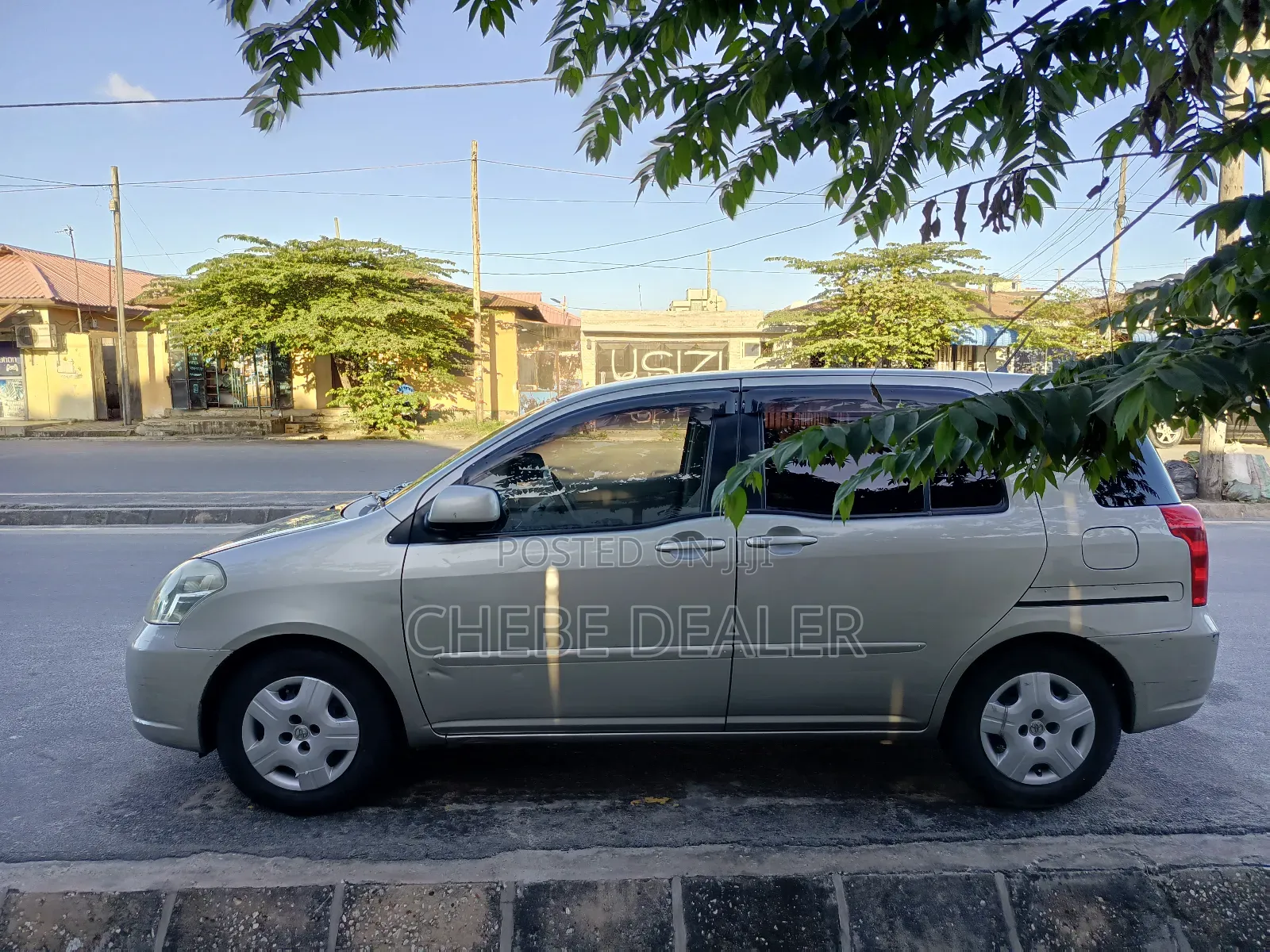Toyota Raum 2004 Beige