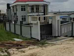 4bdrm House in Goba for sale