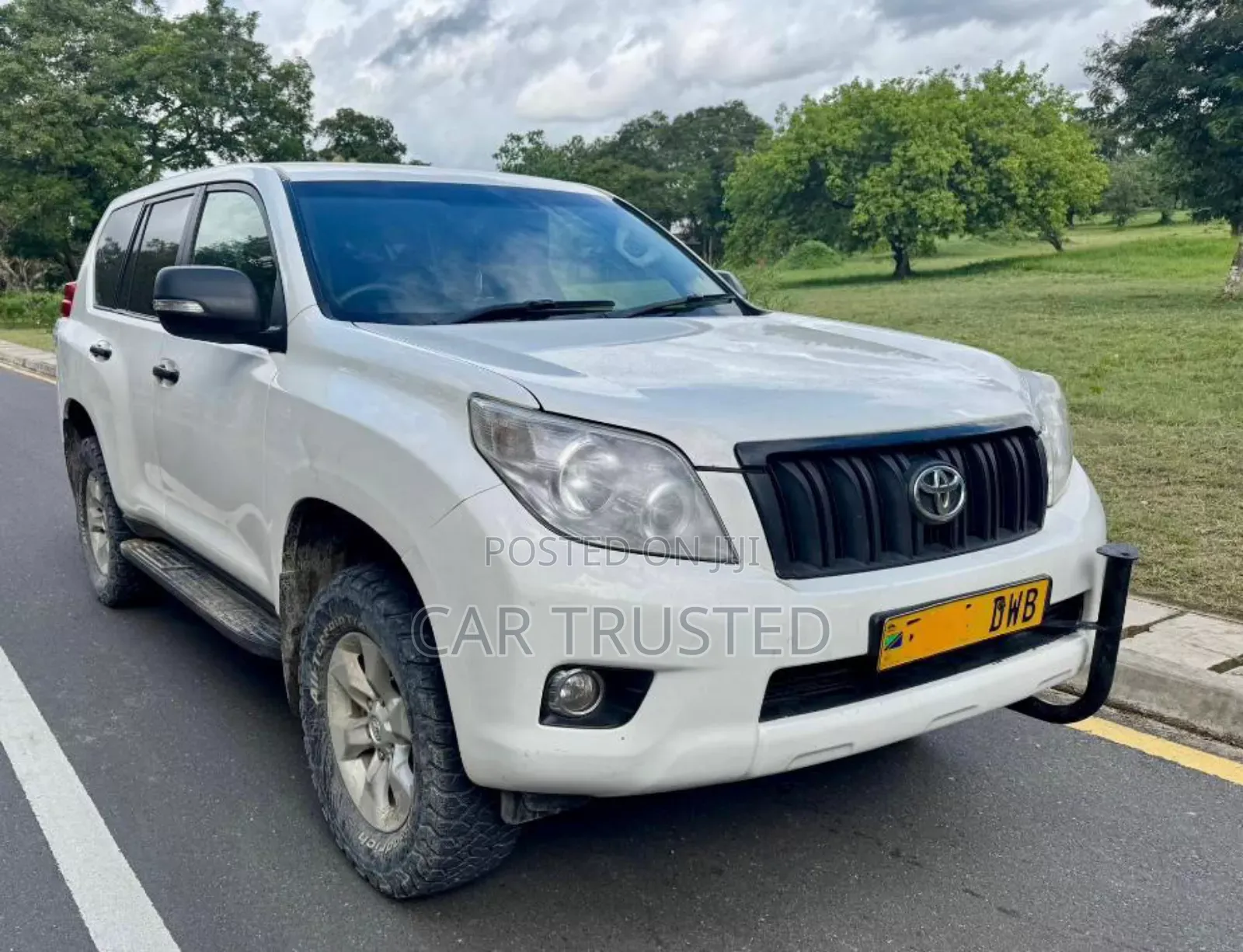 Toyota Land Cruiser Prado 2010 White