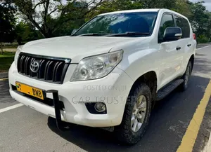 Toyota Land Cruiser Prado 2010 White