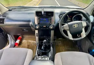 Toyota Land Cruiser Prado 2010 White