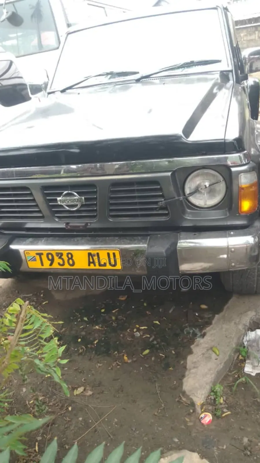Nissan Patrol 2000 Black