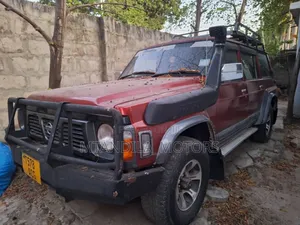 Nissan Patrol 2001 Purple