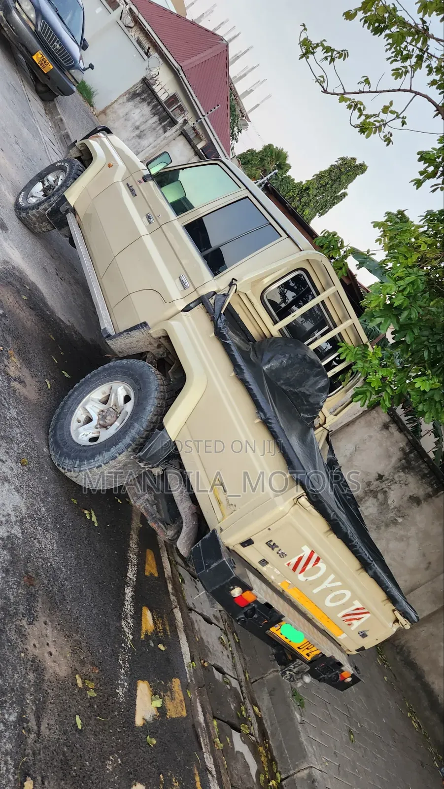 Toyota Land Cruiser 4.5 V8 TD 2017 Beige