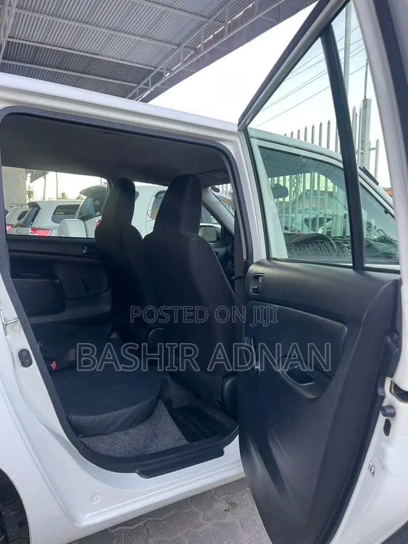 Toyota Succeed SV Premium 2016 White