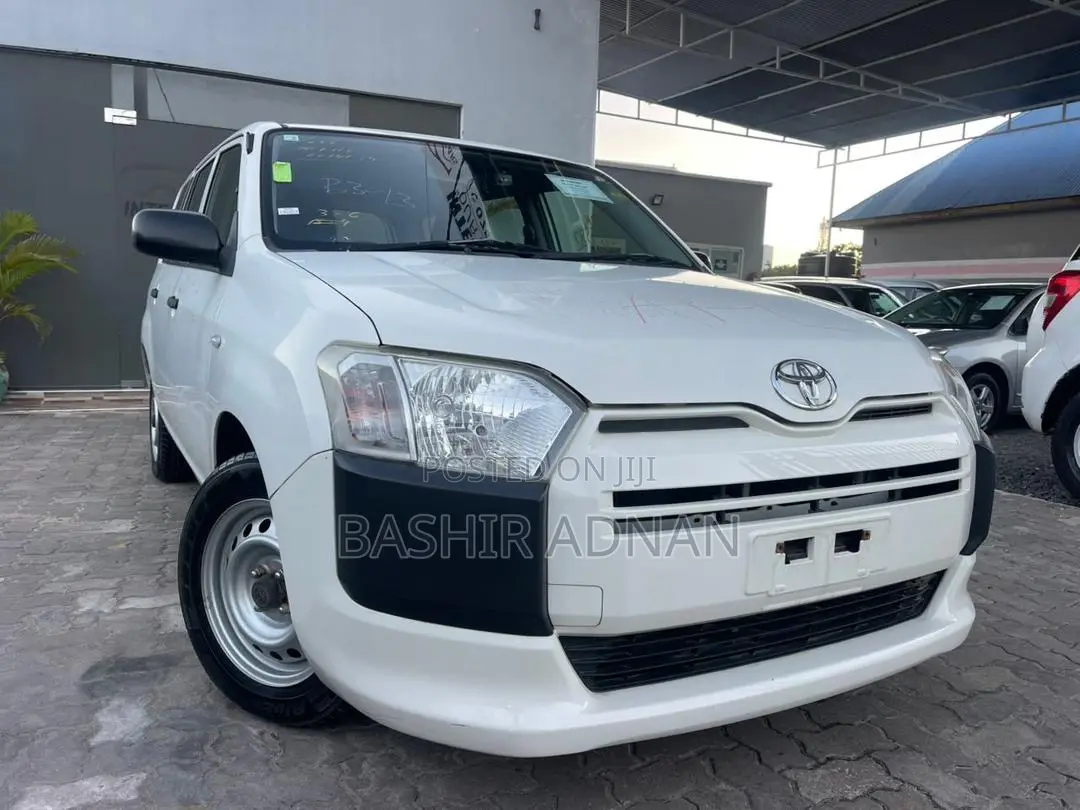 Toyota Succeed SV Premium 2016 White