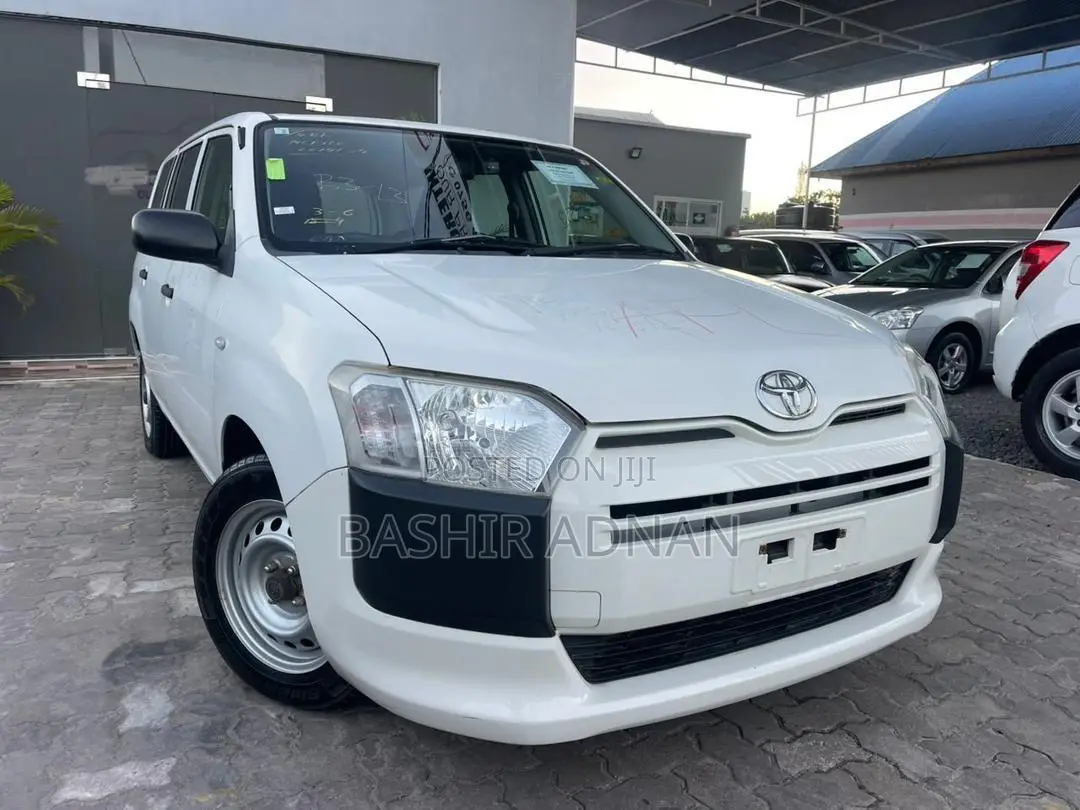 Toyota Succeed SV Premium 2016 White