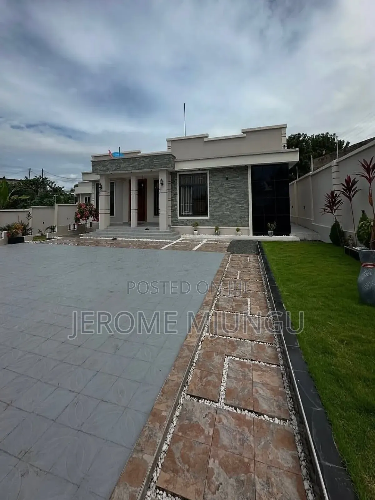 3bdrm House in Goba for sale