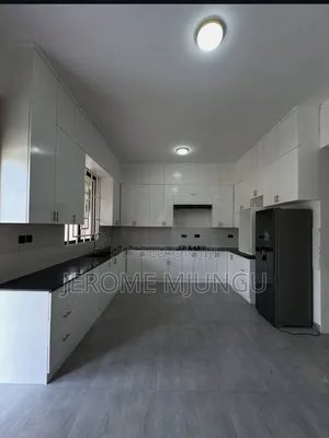 3bdrm House in Goba for sale