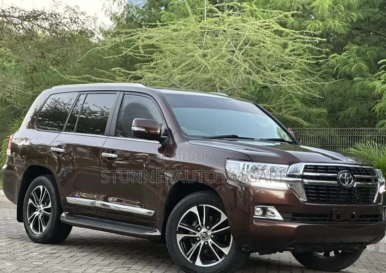 Toyota Land Cruiser 2015 Brown