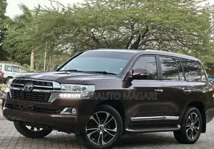Toyota Land Cruiser 2015 Brown