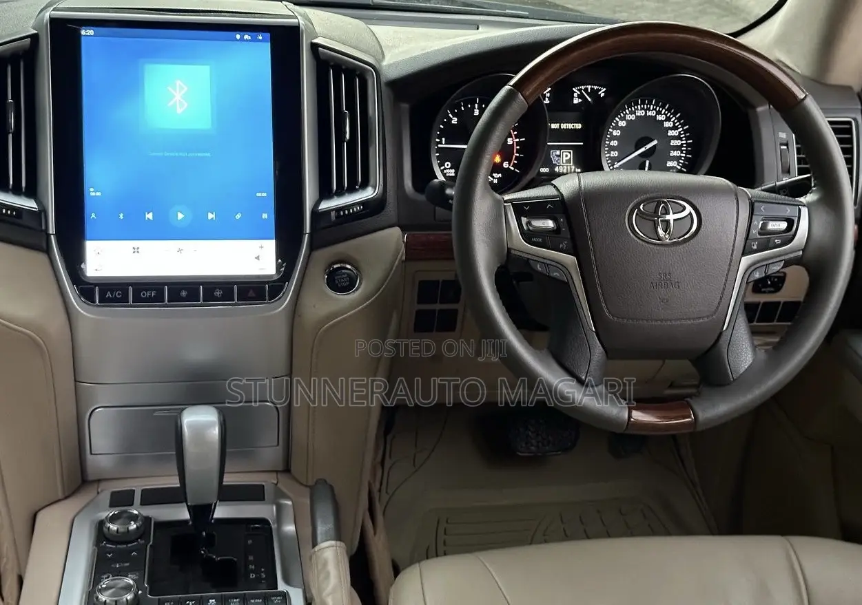 Toyota Land Cruiser 2015 Brown