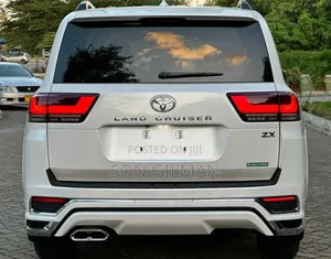 Toyota Land Cruiser 2023 Pearl