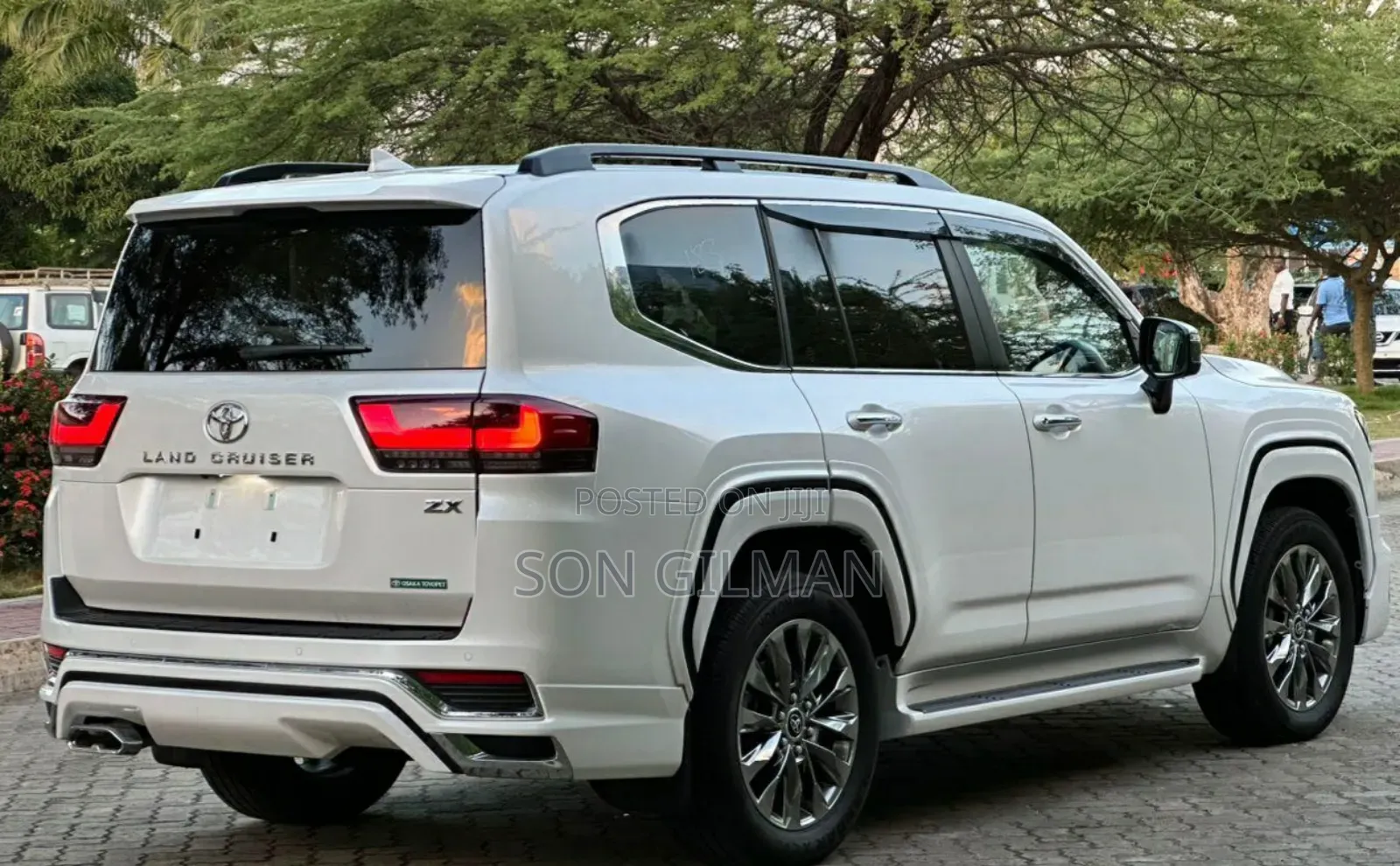 Toyota Land Cruiser 2023 Pearl