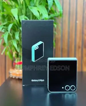 New Samsung Galaxy Z Flip6 256 GB Green