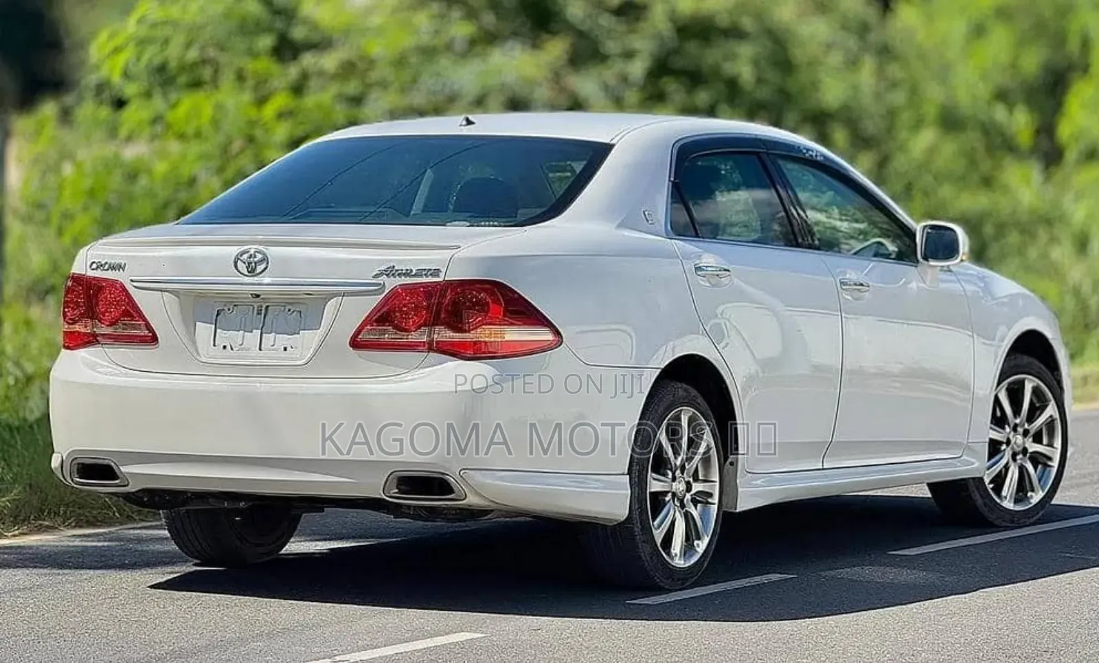 Toyota Crown 2009 White