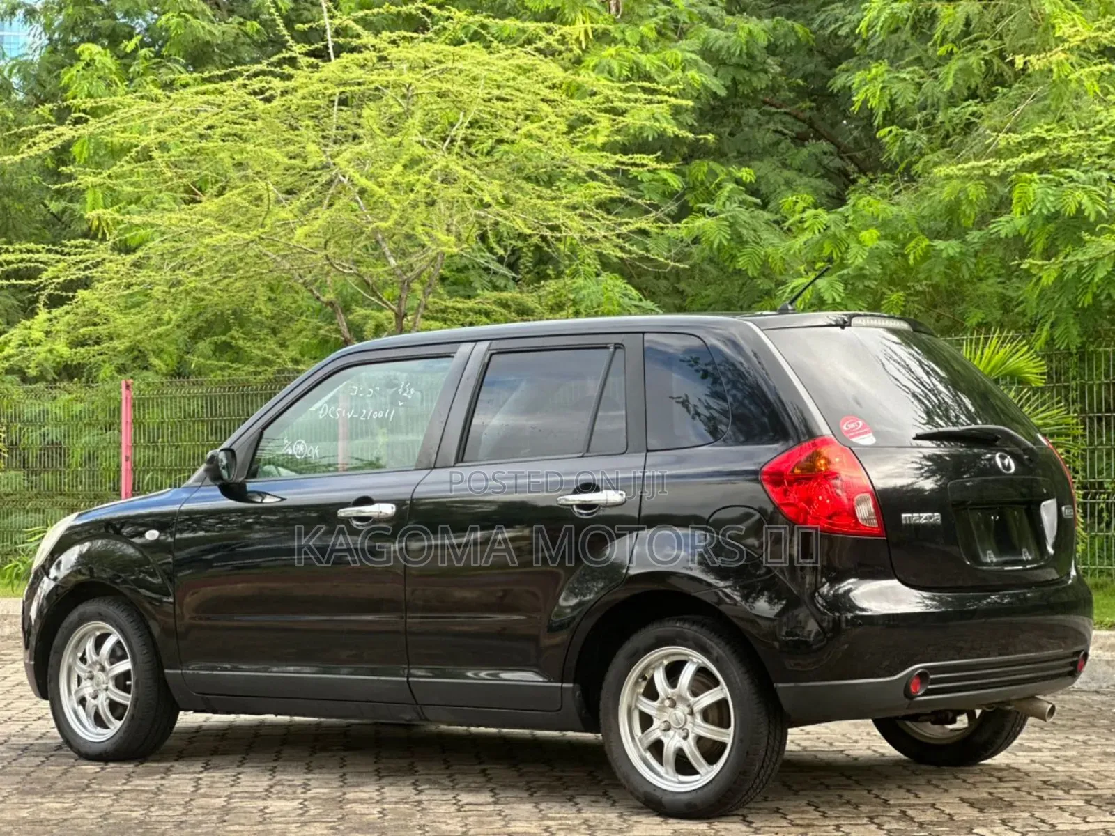 Mazda Verisa 2007 Black