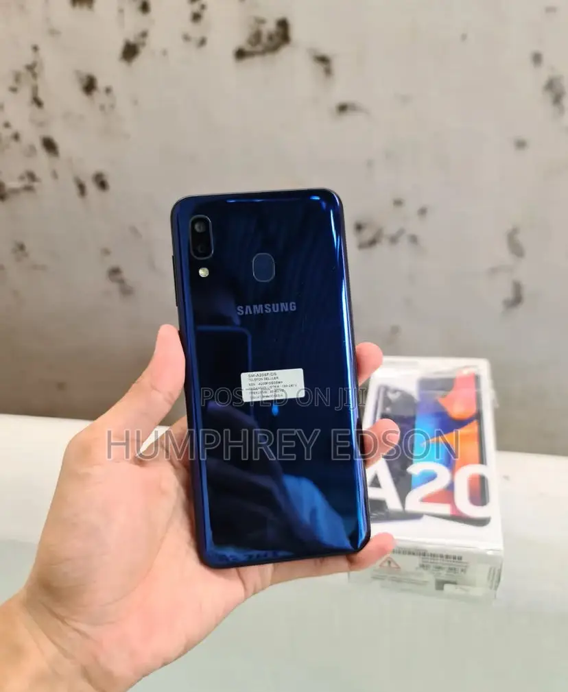 New Samsung Galaxy A20 64 GB Gray