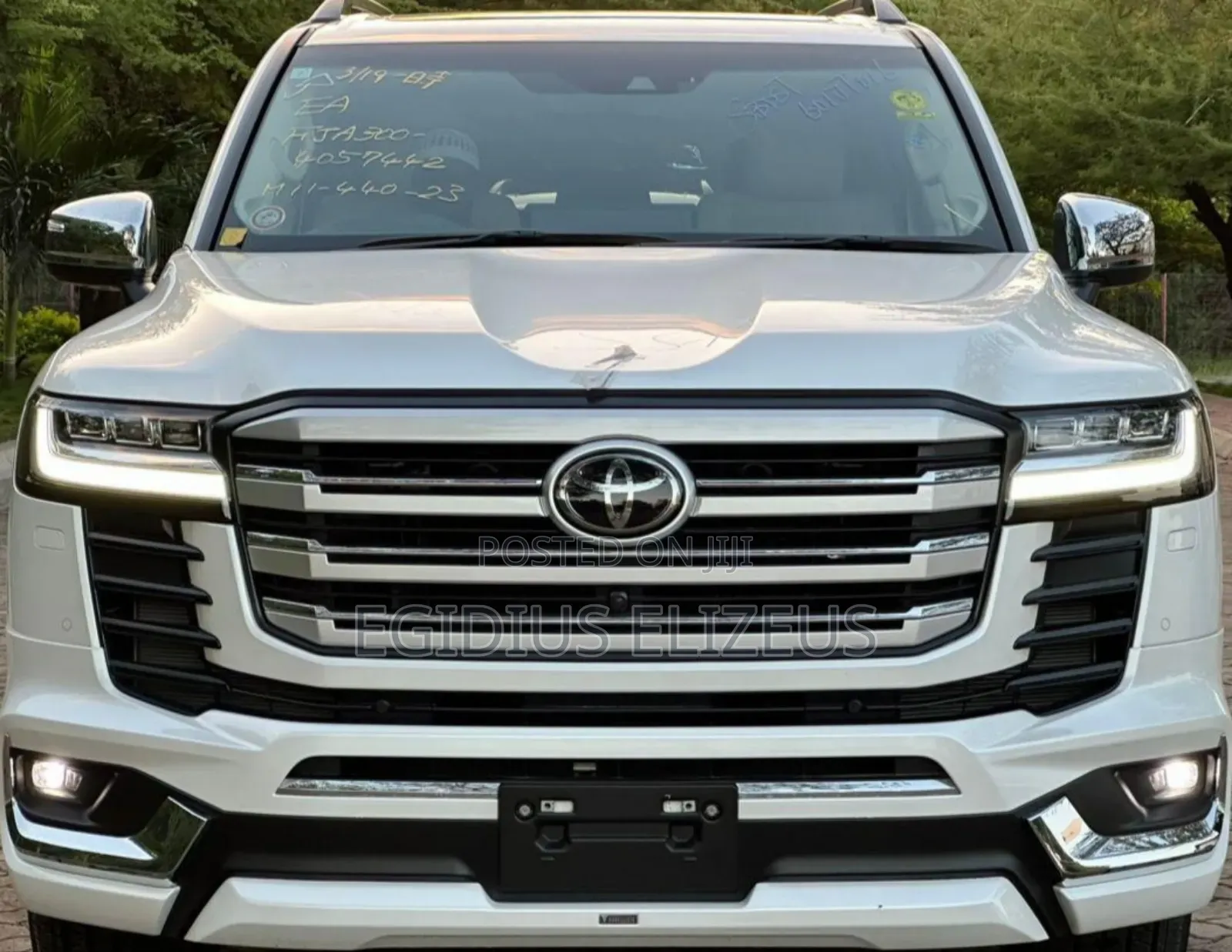 Toyota Land Cruiser 2023 White