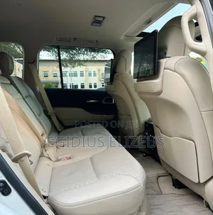 Toyota Land Cruiser 2023 White