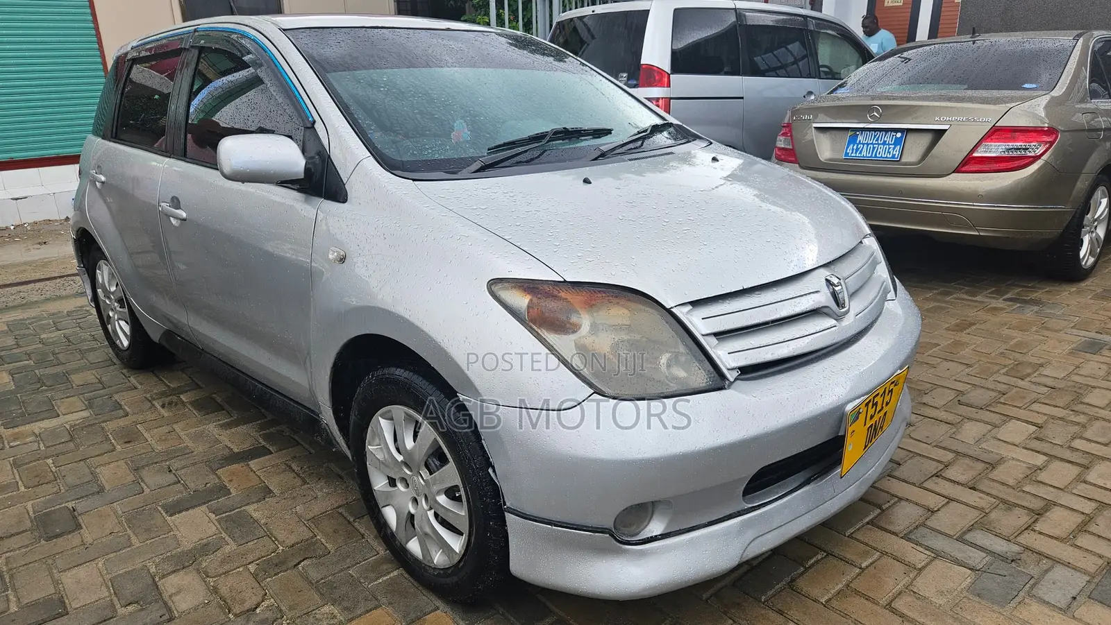 Toyota IST 2002 Silver