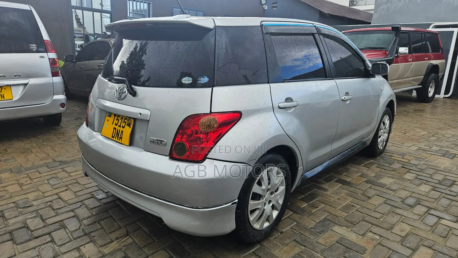 Toyota IST 2002 Silver