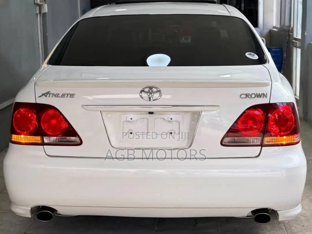 Toyota Crown 2007 White
