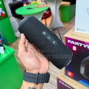 JBL Flip 7 Bluetooth Speaker