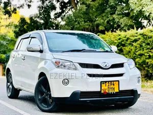 Toyota IST 2010 Pearl