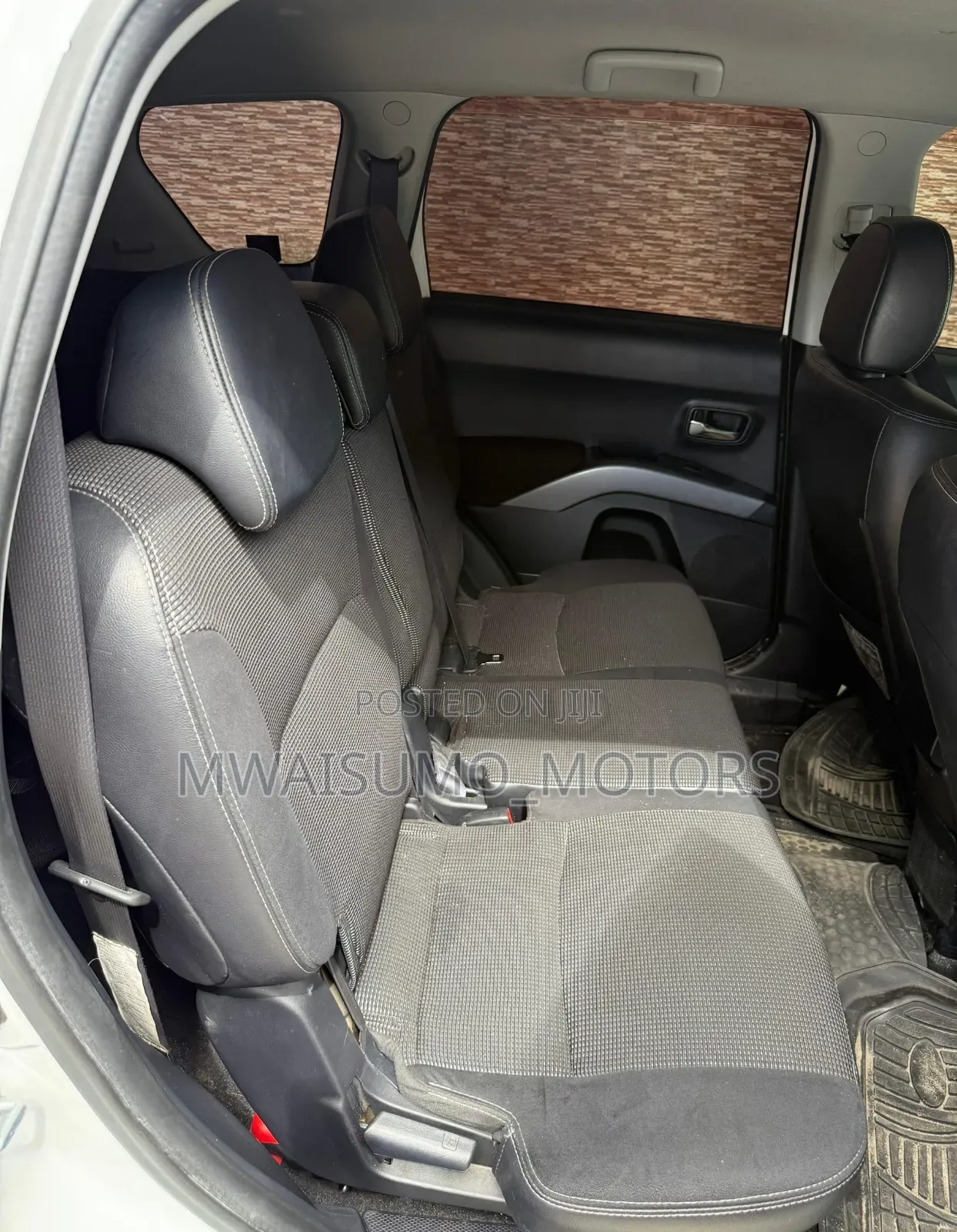 Mitsubishi Outlander 2010 White