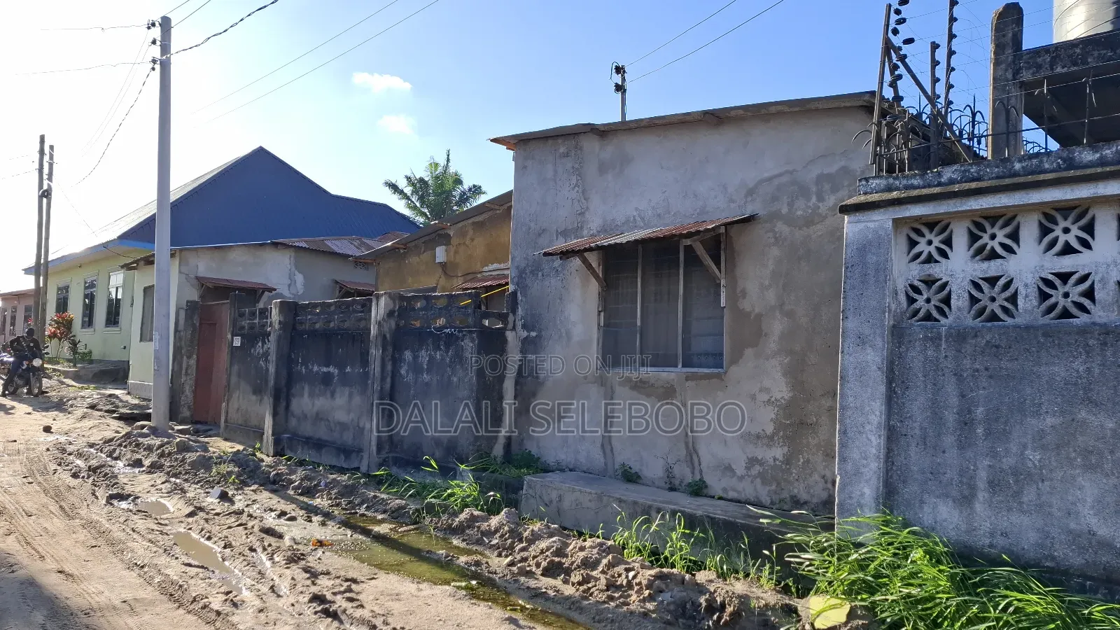 6bdrm Bungalow in Sinza Madukani for sale