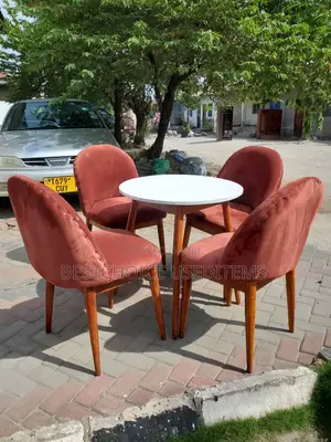 Dining Table Viti Na Sofaa