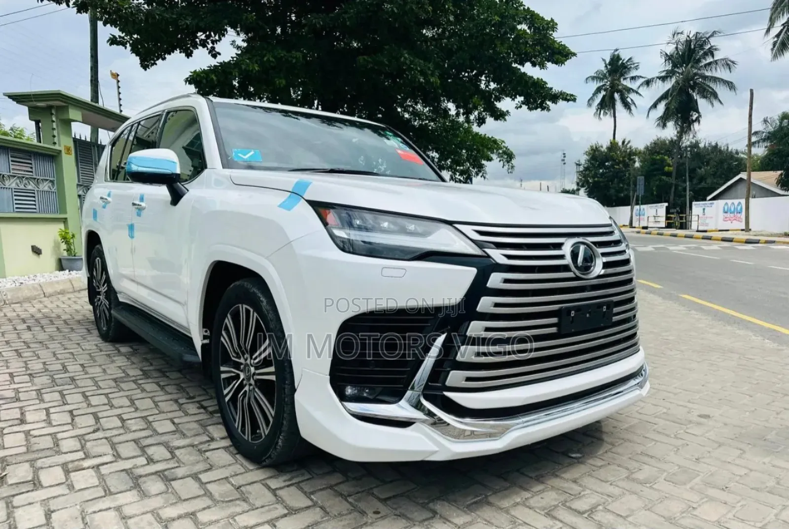 New Lexus LX 2024 White