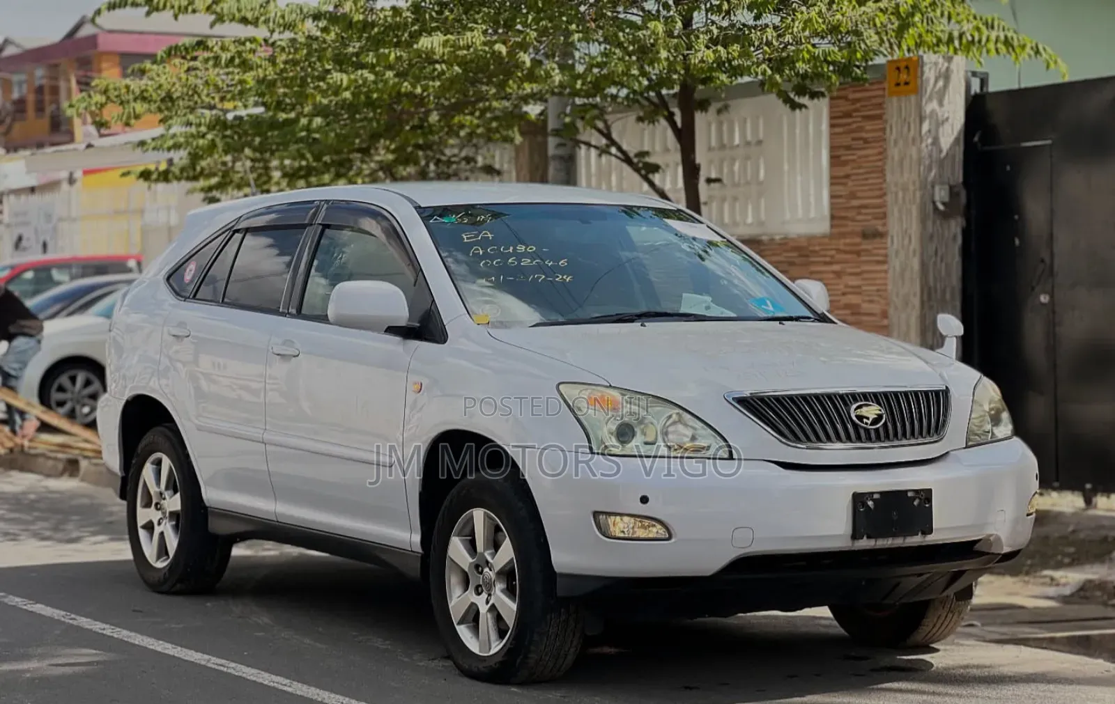 Toyota Harrier 2006 White