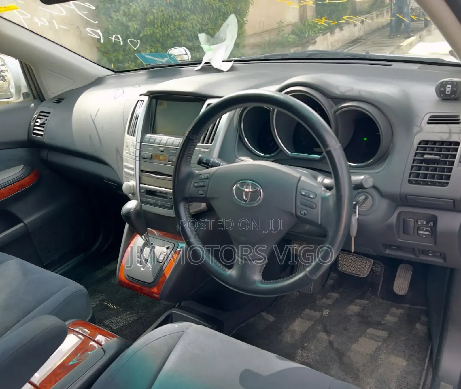 Toyota Harrier 2006 White