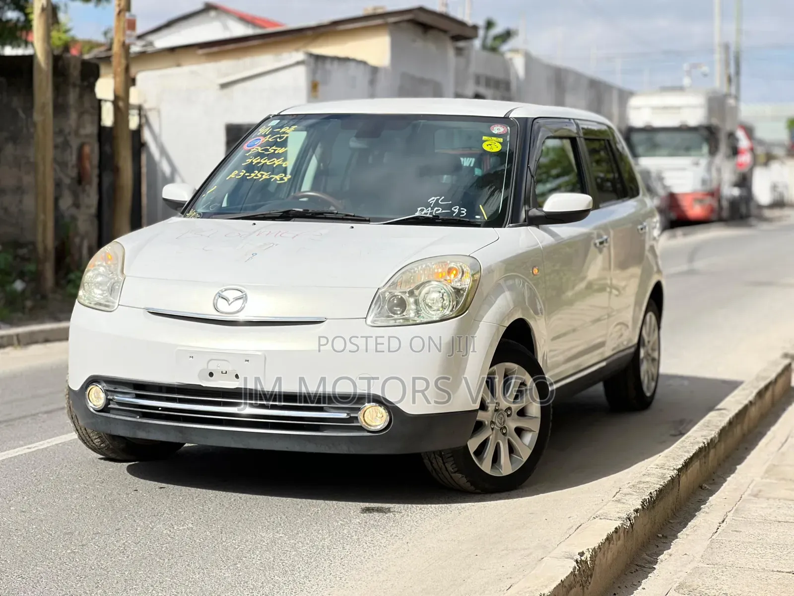 Mazda Verisa 2010 Pearl